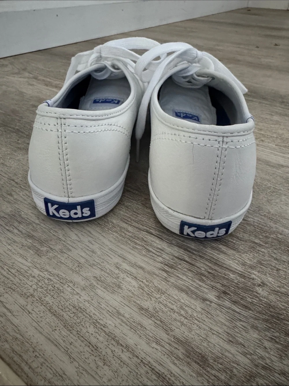 Keds White Leather Size 8 - Picture 4 of 8